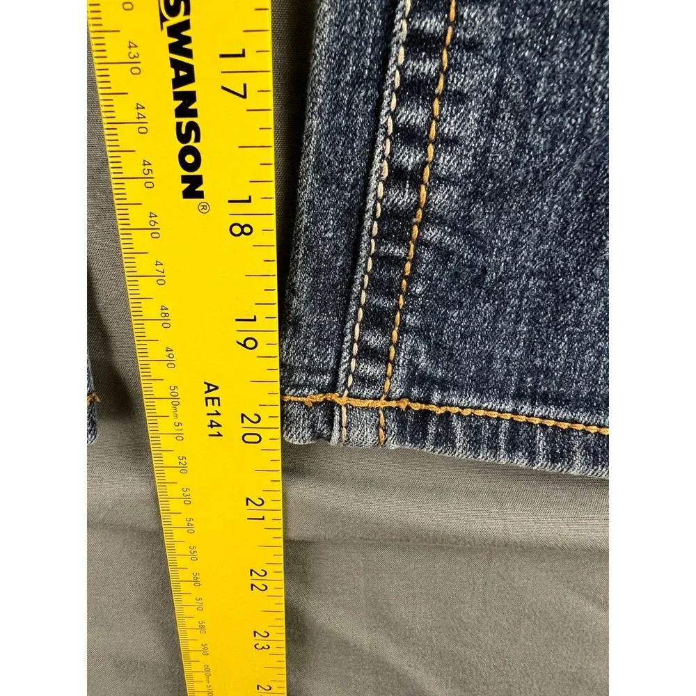Paris Blue Capri Jeans Womens 3 Medium Wash Low Rise Studded Stretch Denim Good